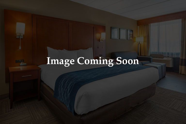 1 King Bed, Whirlpool Bath